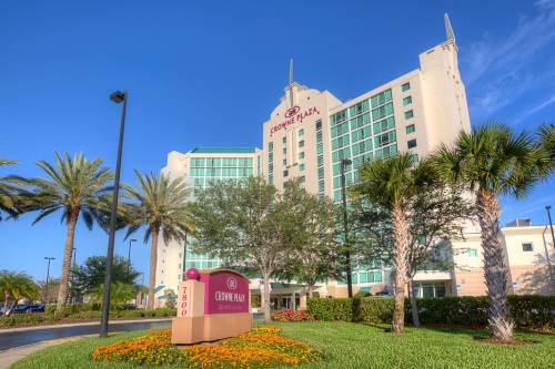 Crowne Plaza Orlando Universal Studios buitenkant